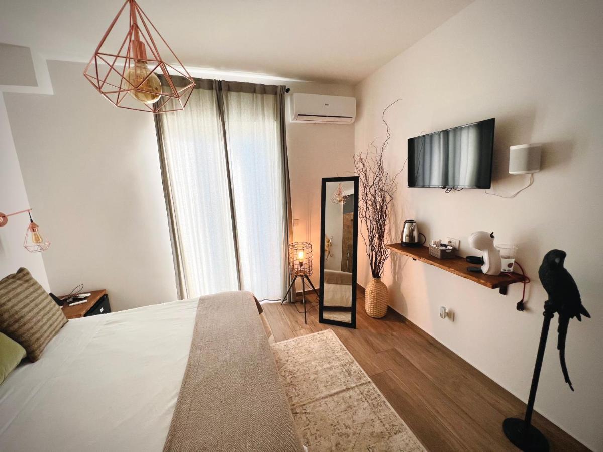 Urban Jungle Rooms Naples Exterior photo